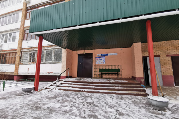 Есенина, 6
