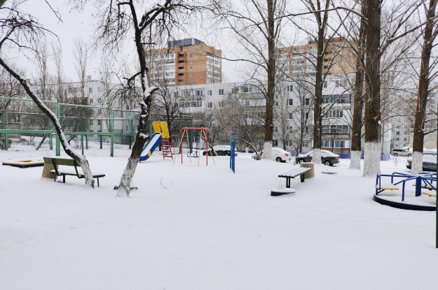 Есенина, 6