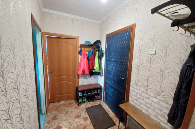 Приморский, 33