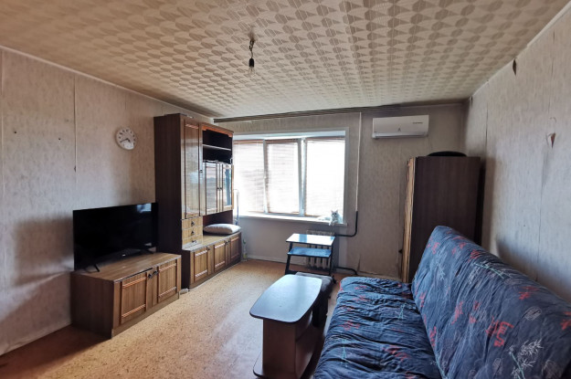 Ленинский, 40